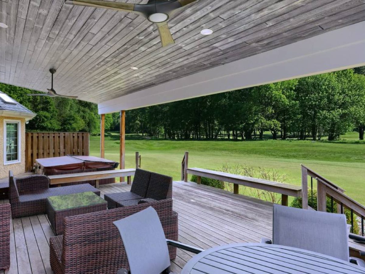 Style Spotlight: Modern Gray Wood Panels