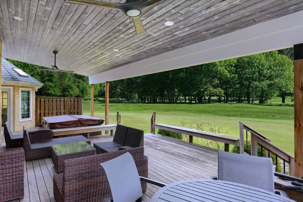 Style Spotlight: Modern Gray Wood Panels