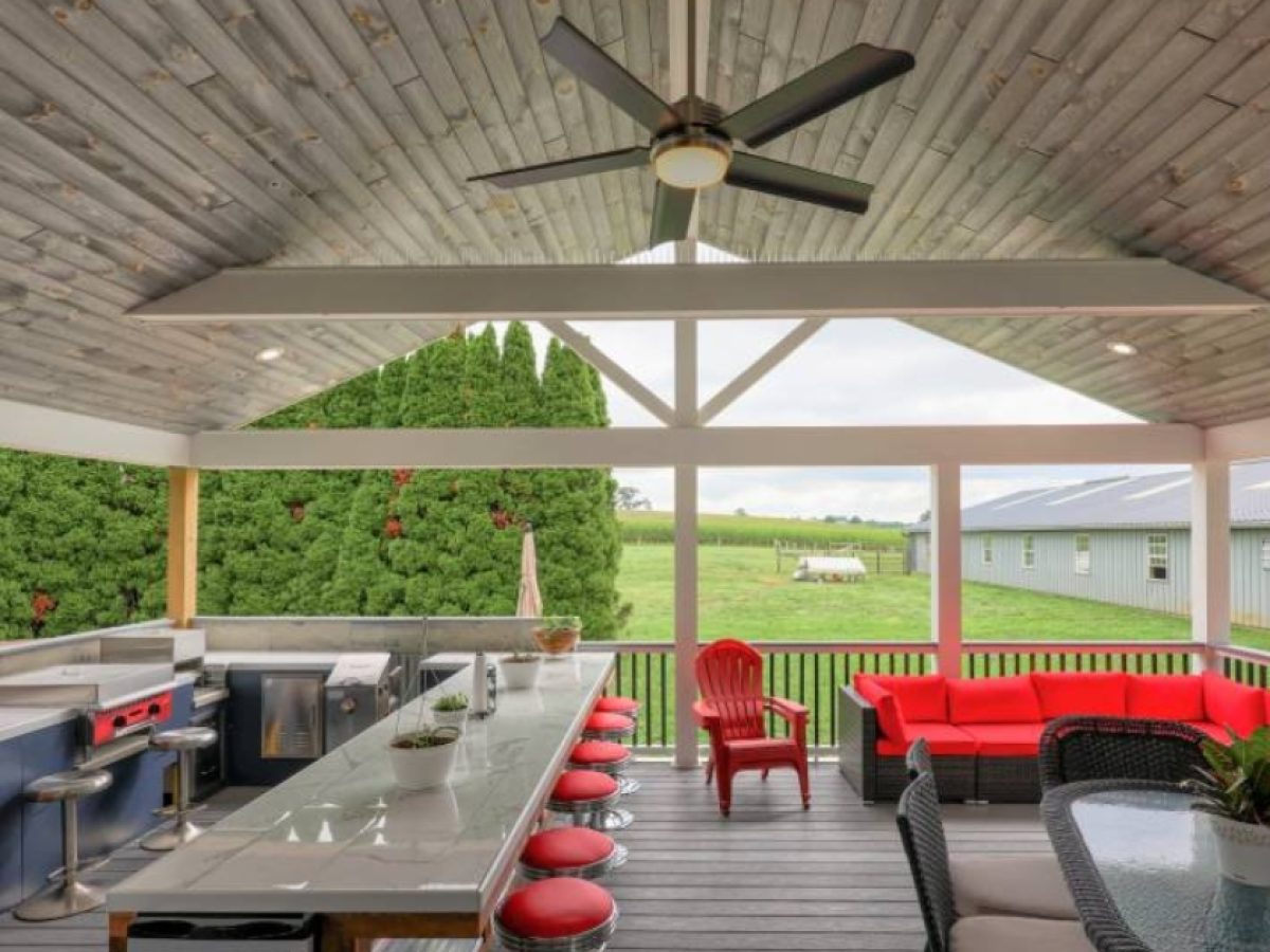 What is the Best Wood for Ceilings? Experts Weigh In