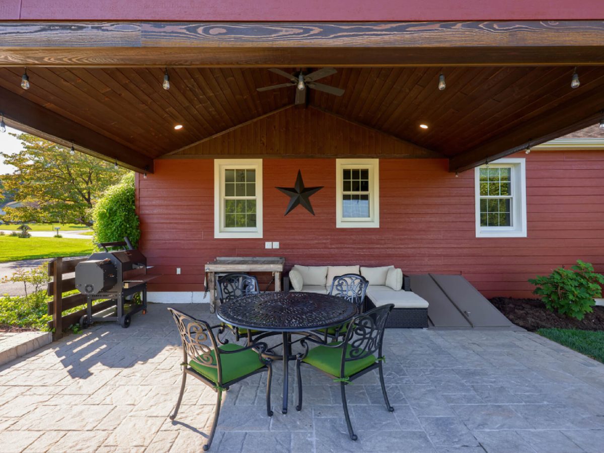 3 Inexpensive Wood Porch Ceiling Ideas