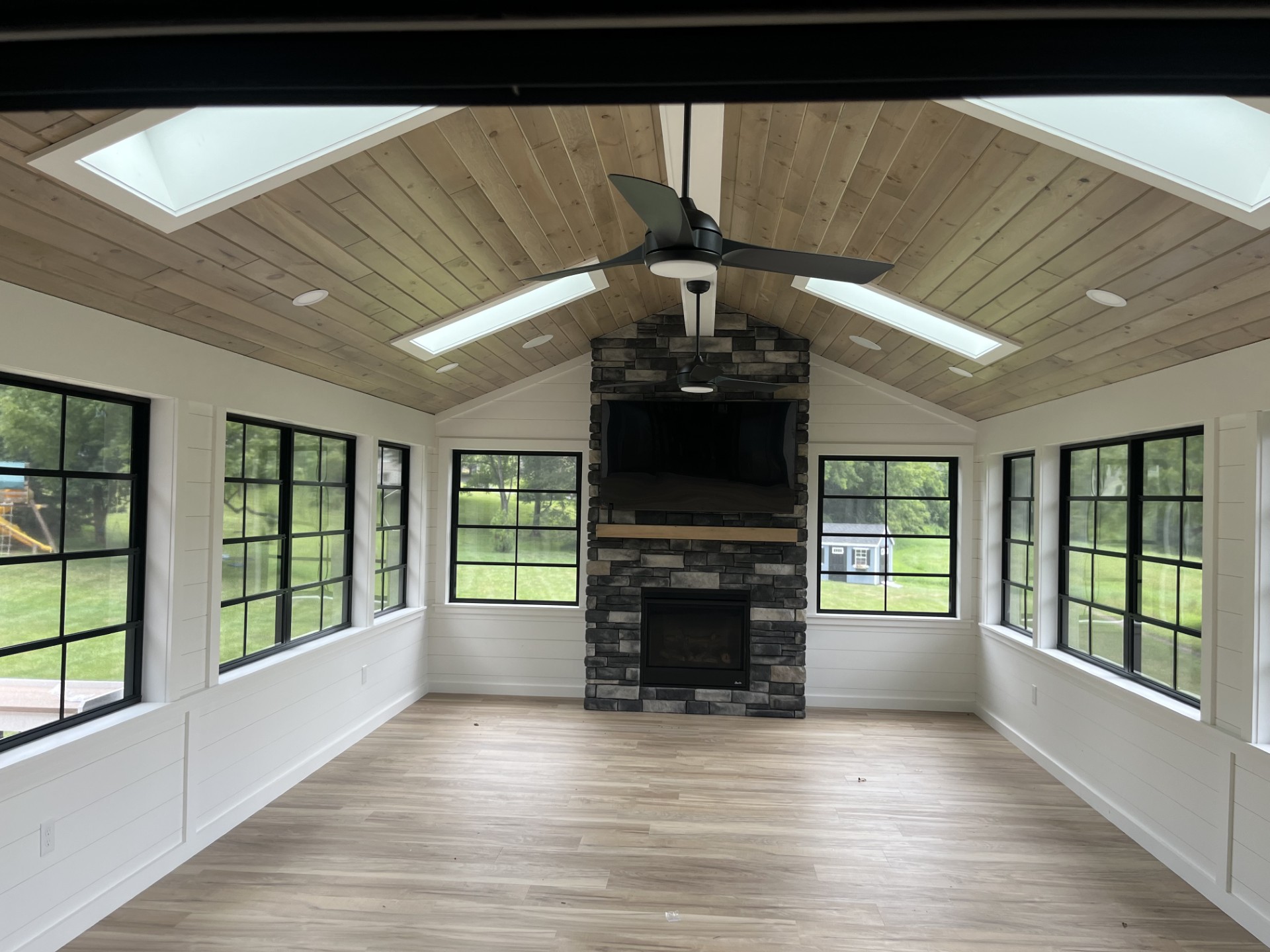 Differences Between Shiplap and Tongue and Groove planks for ceilings